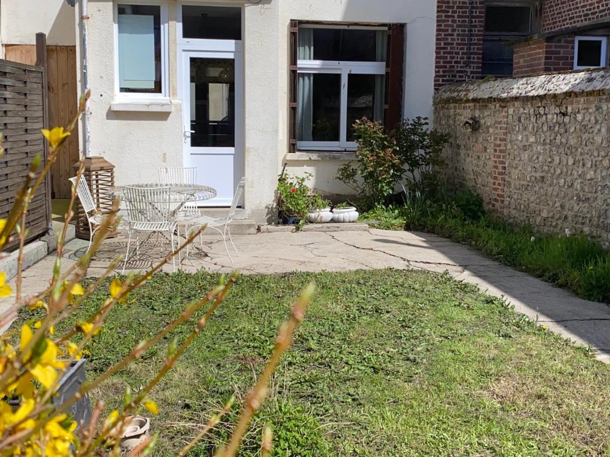 Maison Avec Jardin Et Parking, Au Centre D'etretat Holiday home Etretat